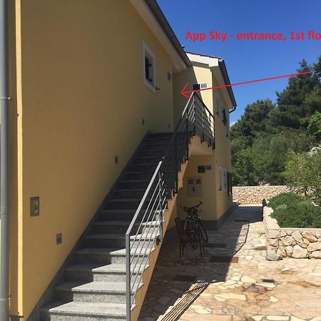 Gavza Sky View Apartment Cres Exterior foto