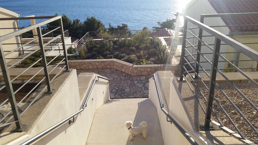 Gavza Sky View Apartment Cres Exterior foto