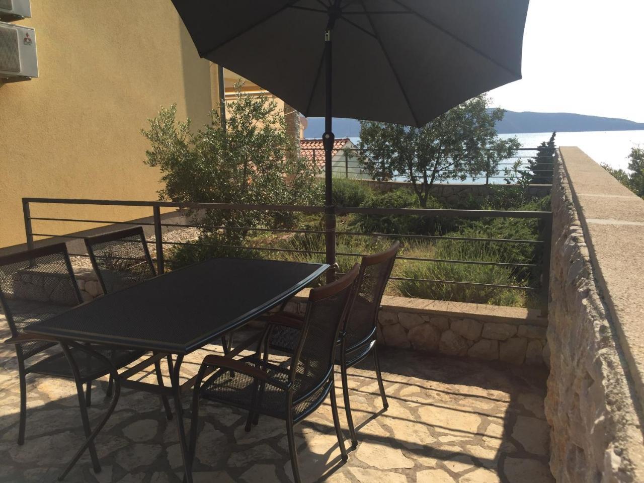 Gavza Sky View Apartment Cres Exterior foto